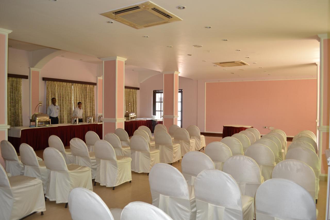 Hotel Ashish International Bhilai エクステリア 写真