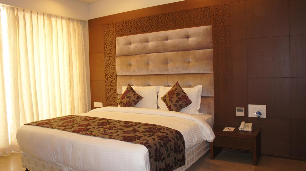 Hotel Ashish International Bhilai エクステリア 写真