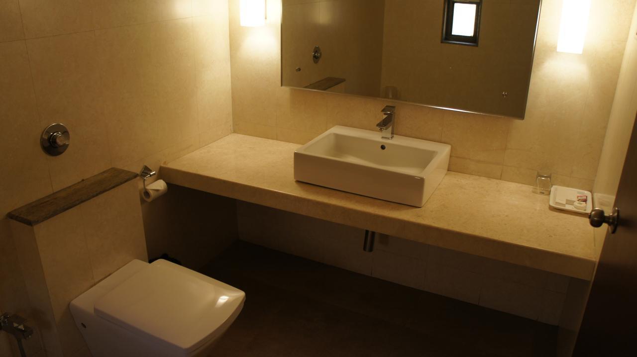 Hotel Ashish International Bhilai エクステリア 写真